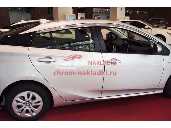 Дефлекторы (ветровики) хромированные на боковые окна Toyota Prius 2016-2022