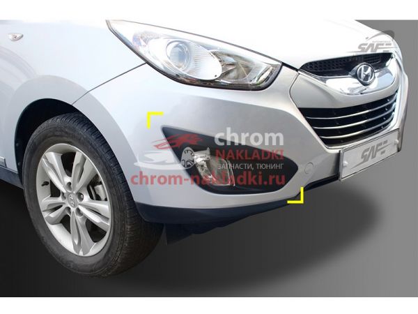 Молдинги черные на противотуманные фары Hyundai Tucson IX35 2009-2013