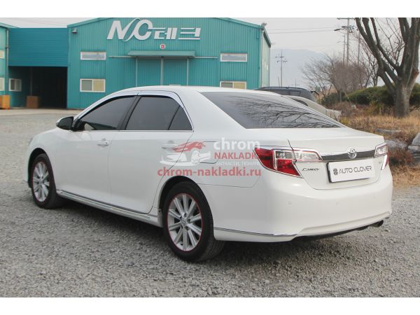 Молдинги (накладки) низа дверей Toyota Camry 2012-2014