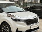 Дефлектор капота (Мухабойка) хромированный для KIA CARNIVAL 2020-2024